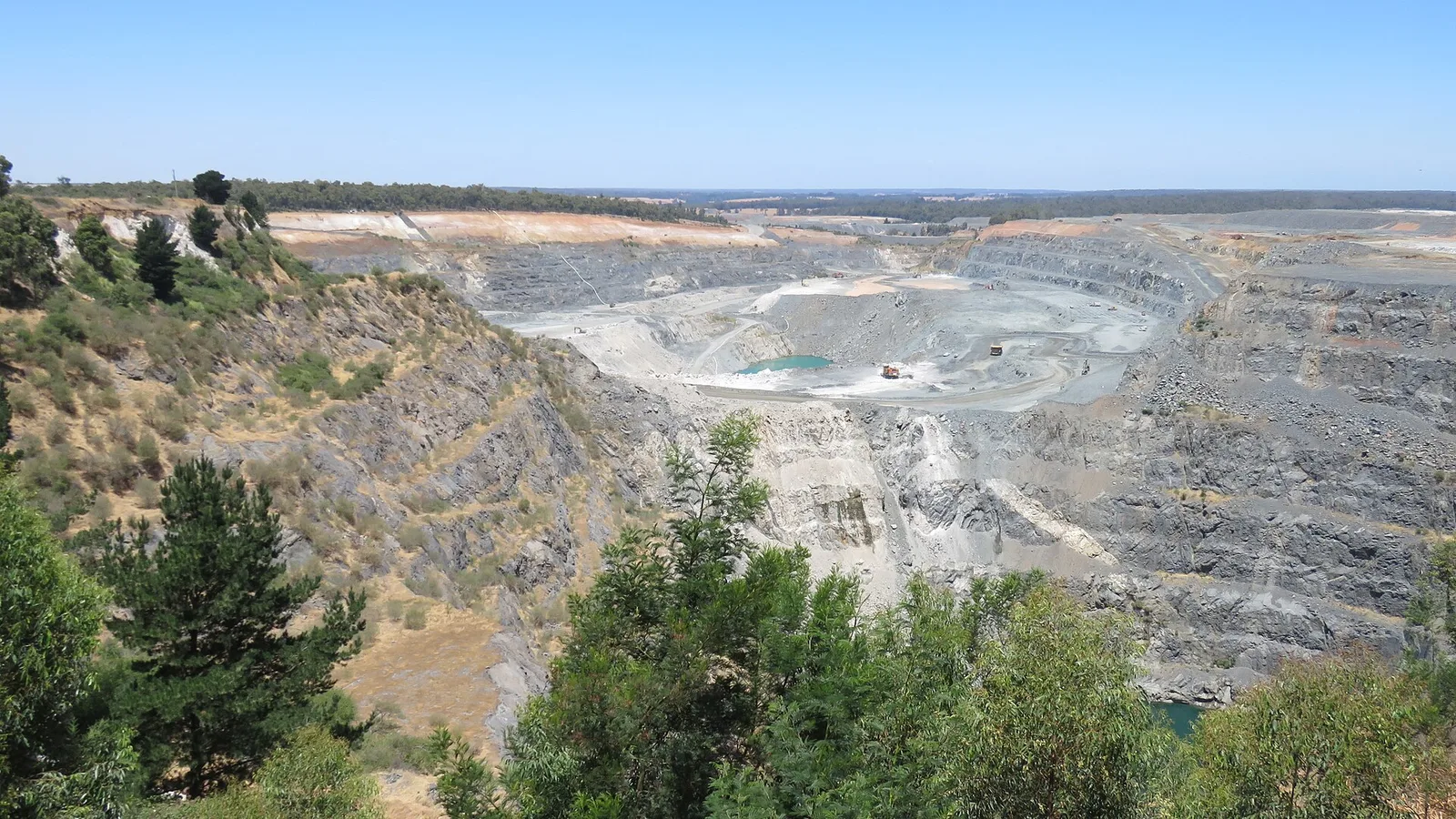 lithium carbonate price greenbushes open pit