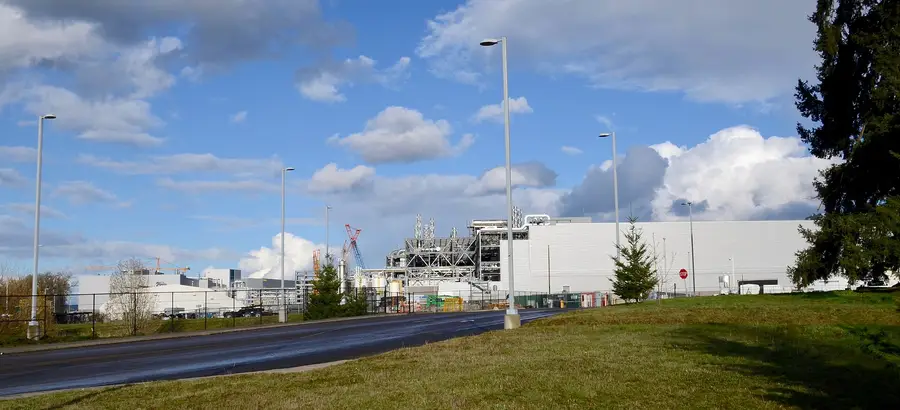 Production buildings and process plant at Intel Ronler Acres campus in Hillsboro, Oregon